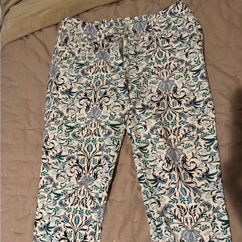 Women's Printed LOFT Marisa cropped pants in White and Teal